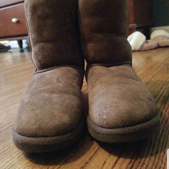 UGG Chocolate short style size 5 good condition - Picture 12 of 14